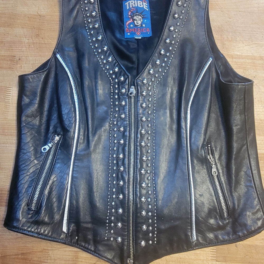 Womens leather vestTribe America Size 10
